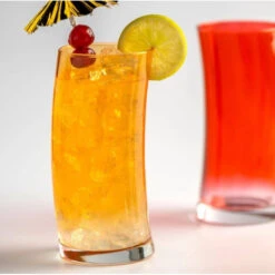 SWING Coffret Pichet 1.3 L Avec 4 Verres Haut 45 Cl LEONARDO SC 13 SWING Coffret Pichet 1.3 L Avec 4 Verres Haut 45 Cl LEONARDO SC -Élégance Bar Soldes swing coffret pichet 13 l avec 4 verres haut 45 cl leonardo 3